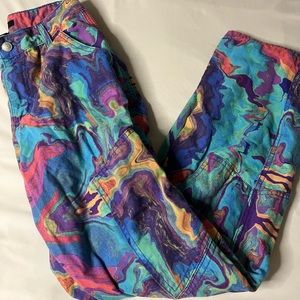 Forever 21 women’s oil slick print high rise pants